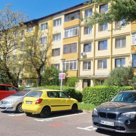 University Apartment Бая-Маре Экстерьер фото